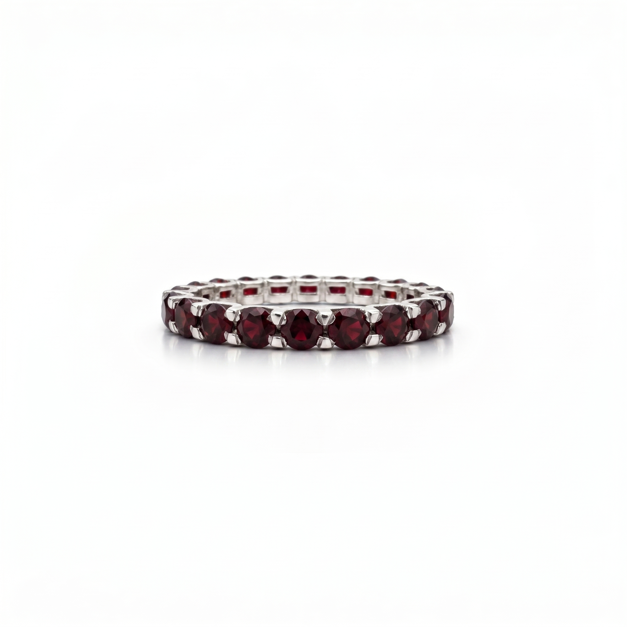 Linea Grande Ring – Deep Red Garnet