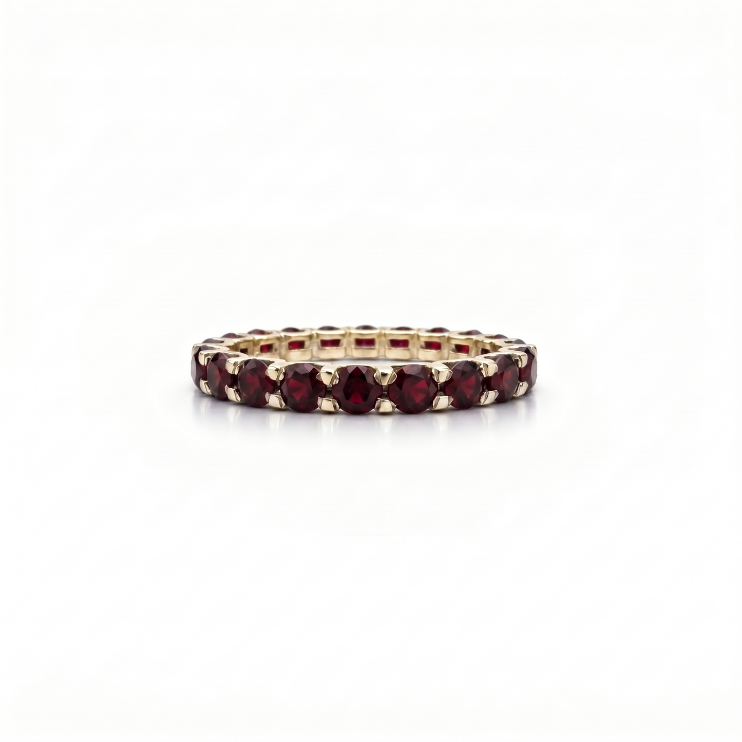 Linea Grande Ring – Deep Red Garnet