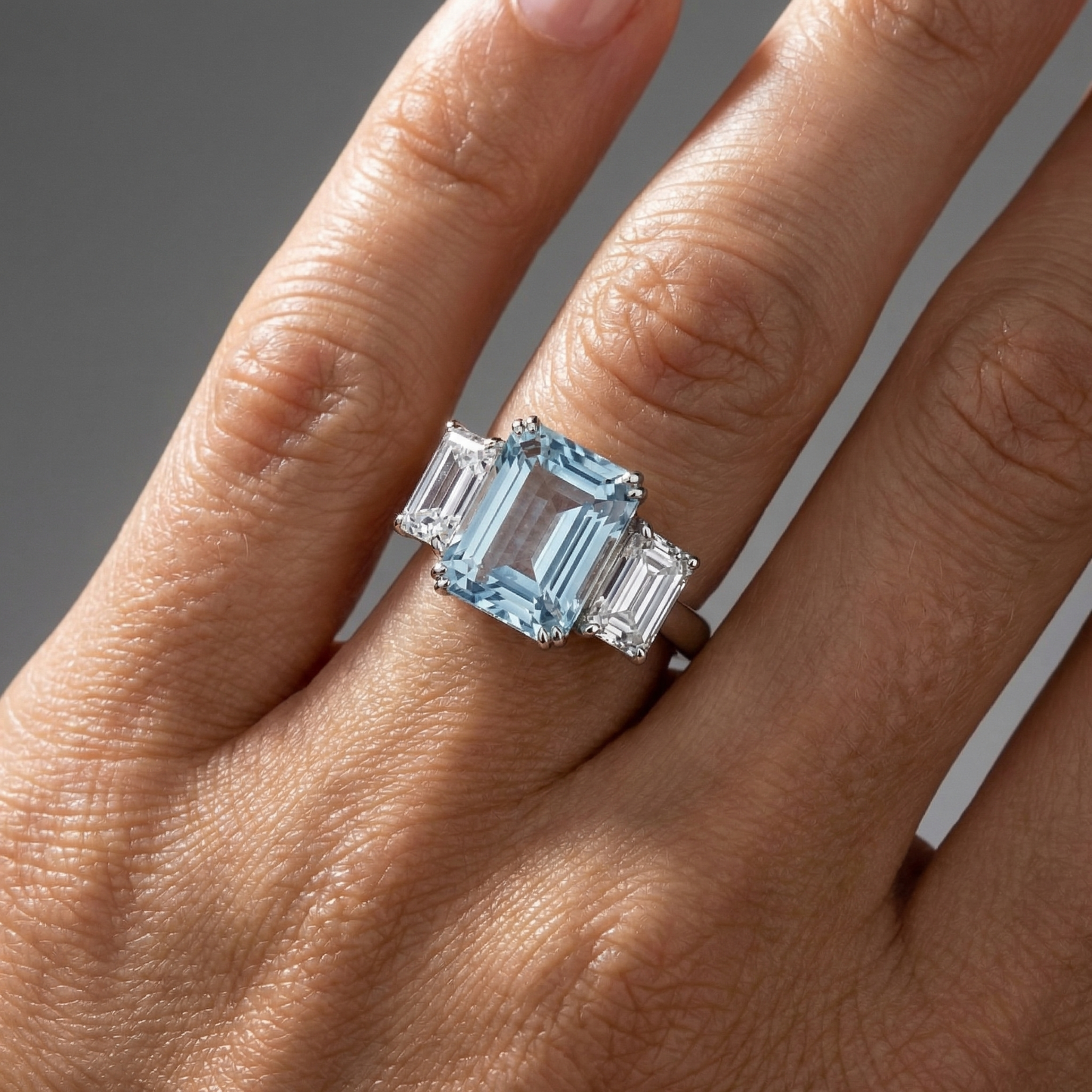 Nexus Trilogy Ring – Light Blue Aquamarine