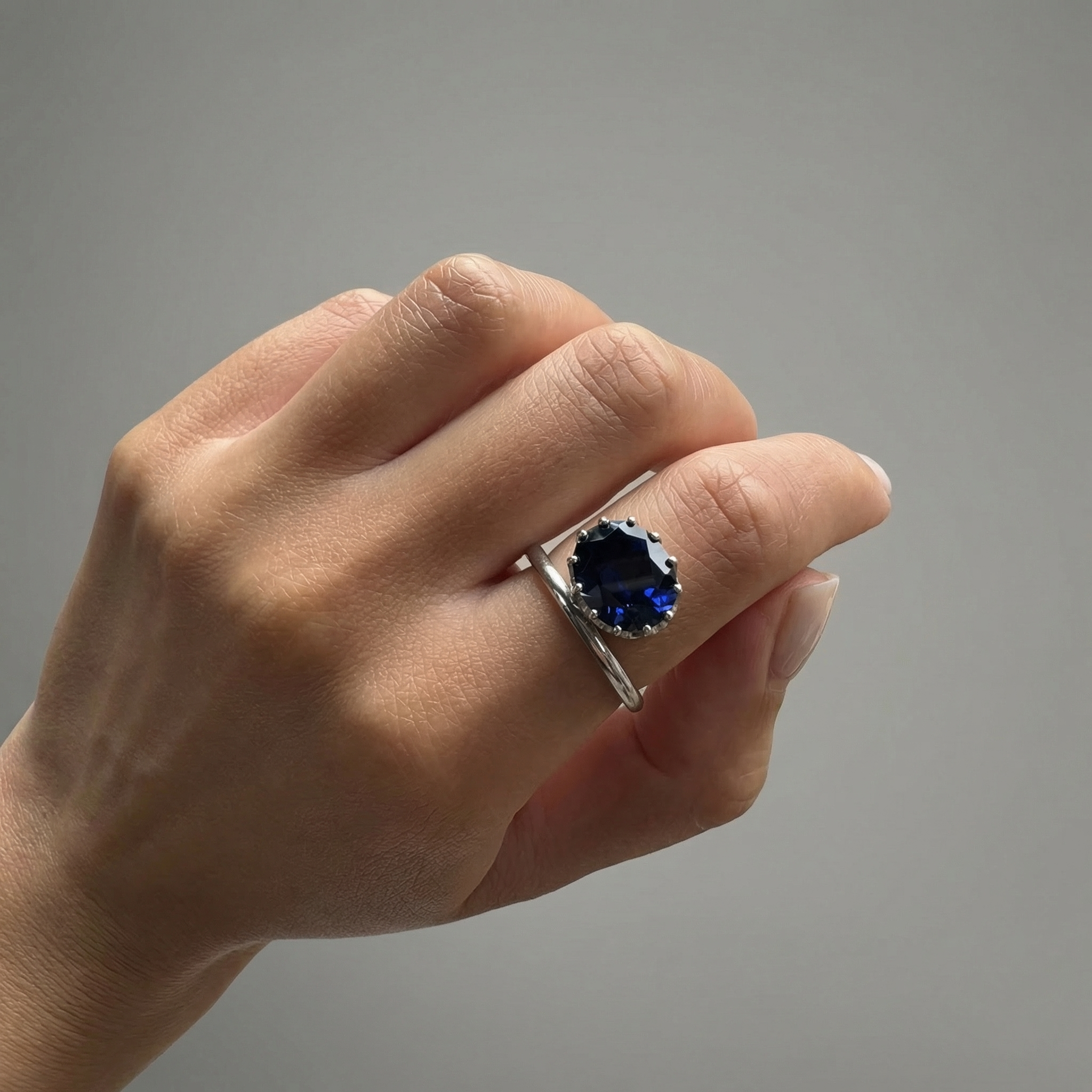Velara Satellite Ring – Blue Sapphire