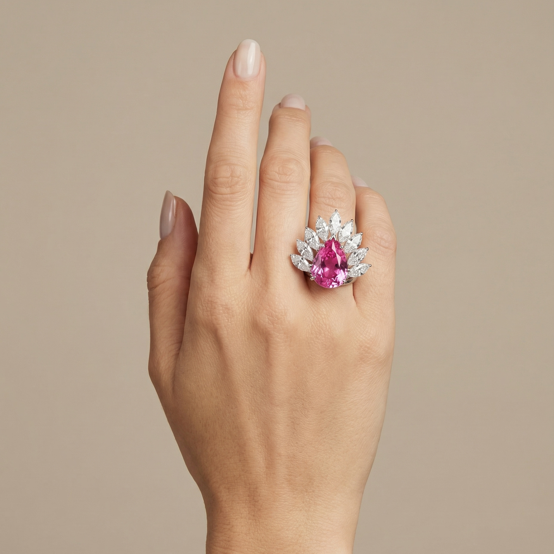 Nova Pavone Ring – Vivid Pink Sapphire