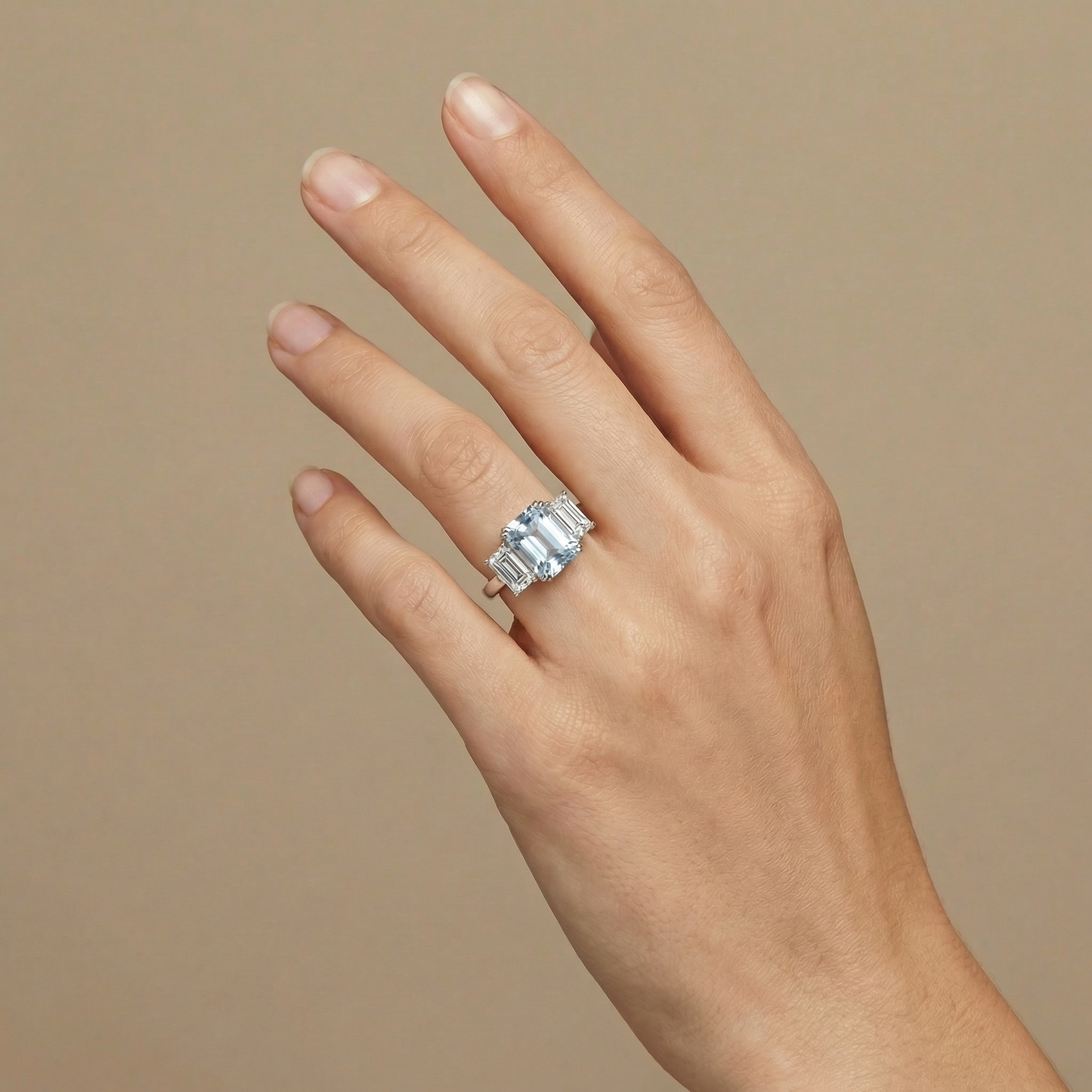 Nexus Trilogy Ring – Light Blue Aquamarine