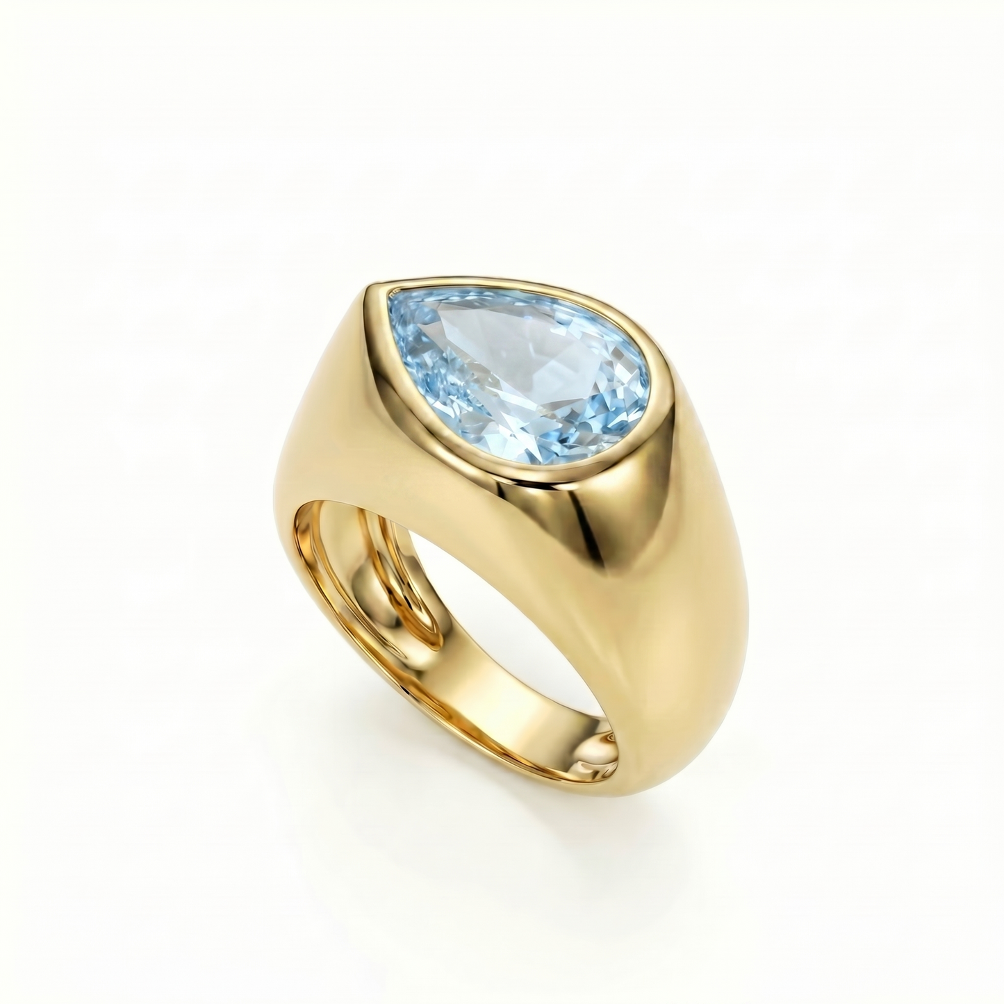 Nova Lateral Signet Ring – Light Blue Aquamarine