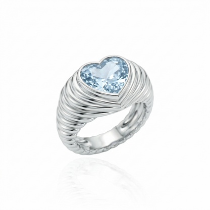 Amore Signet Ring – Light Blue Aquamarine
