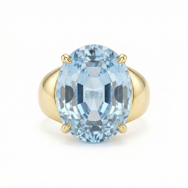 Velara Signet Ring – Light Blue Aquamarine