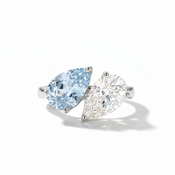 Nova Versus Ring – Light Blue Aquamarine