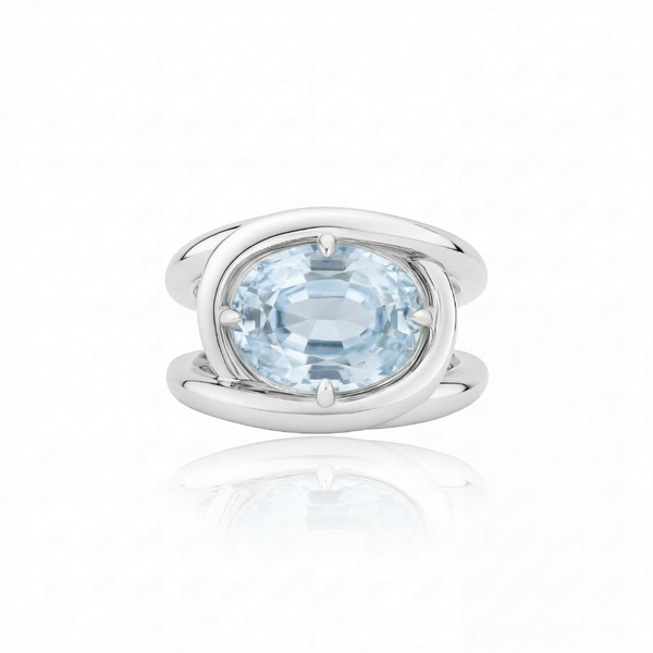 Velara Twist Ring – Light Blue Aquamarine