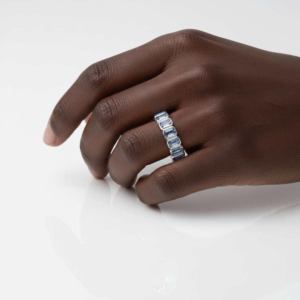 Nexus Vertical Eternity Ring – Light Blue Aquamarine