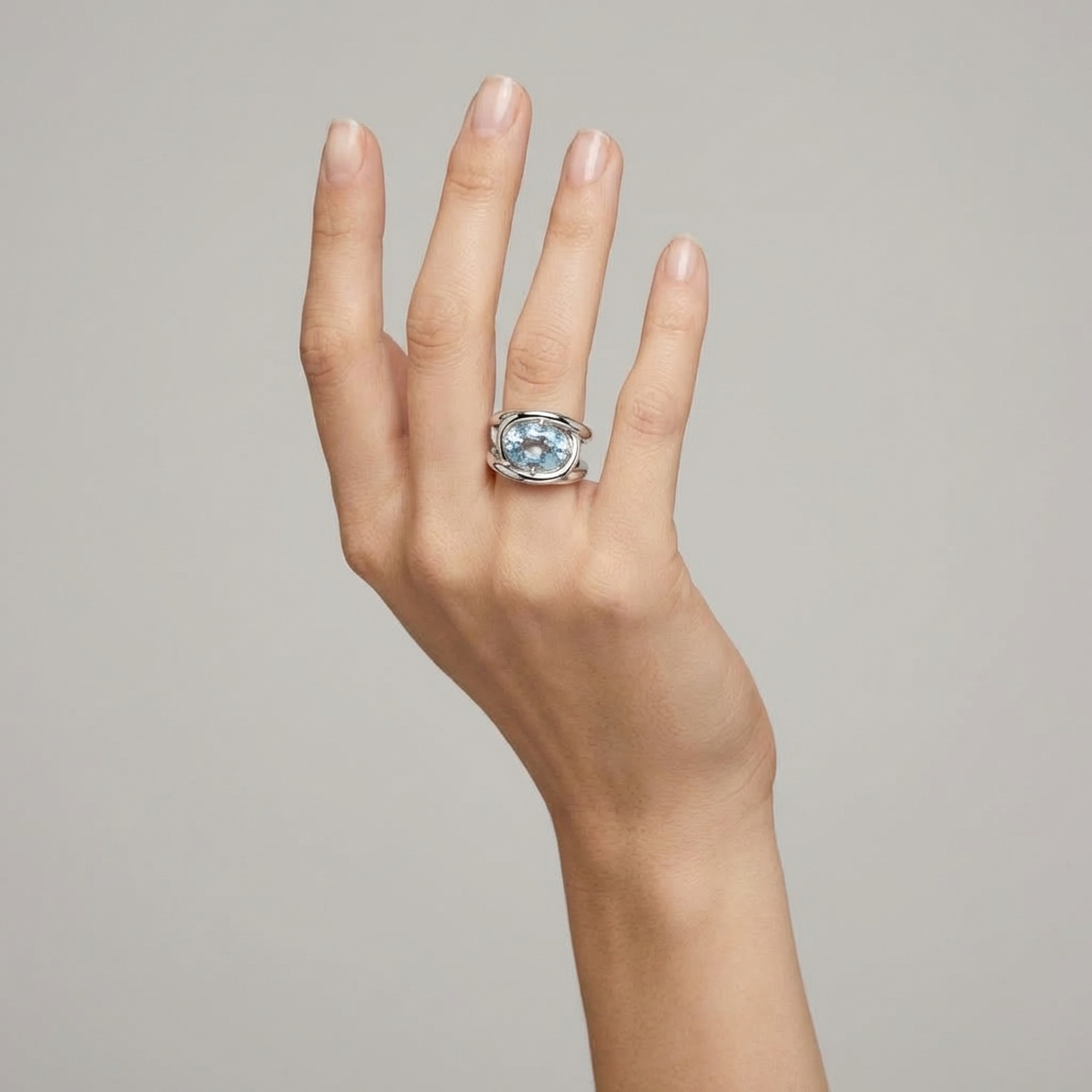 Velara Twist Ring – Light Blue Aquamarine