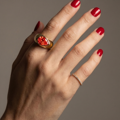 Nova Lateral Signet Ring – Orange Padparadscha Sapphire