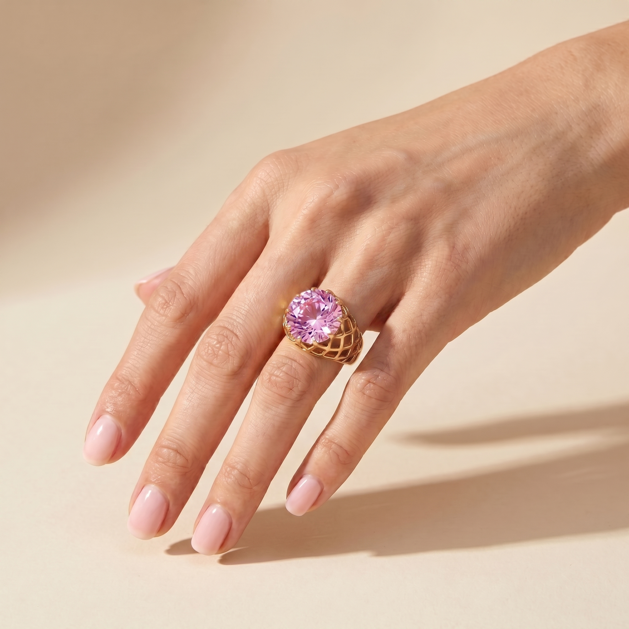 Juno Trellis Ring – Light Pink Sapphire
