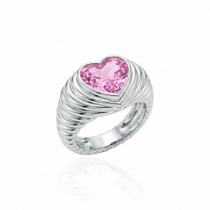 Amore Signet Ring – Light Pink Sapphire