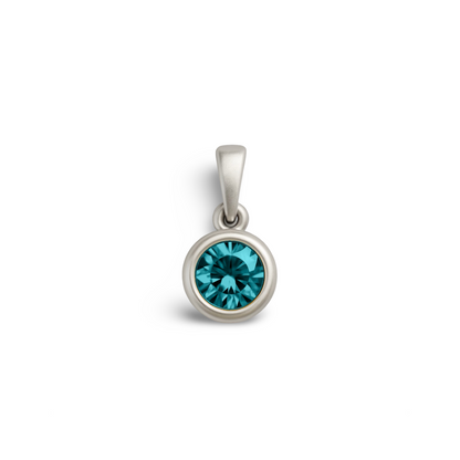 Forma Mini Solitaire Necklace – Teal Blue Spinel
