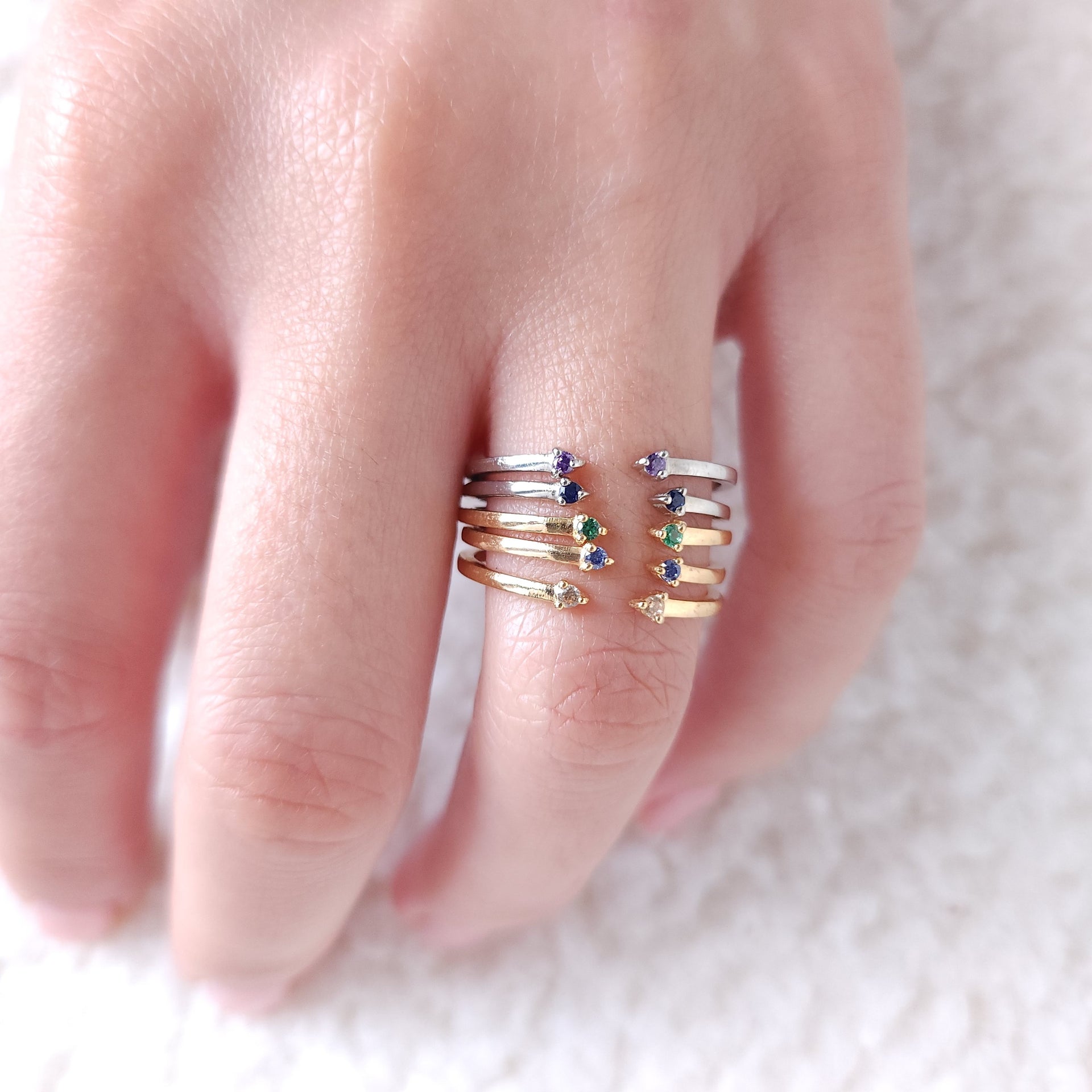 Linea Punto Mini Ring – Light Pink Sapphire