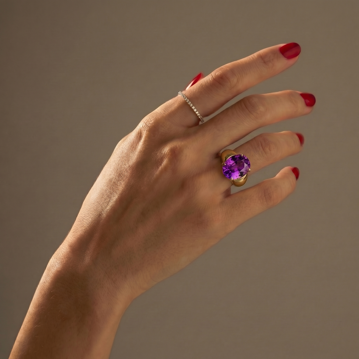 Velara Signet Ring – Purple Sapphire