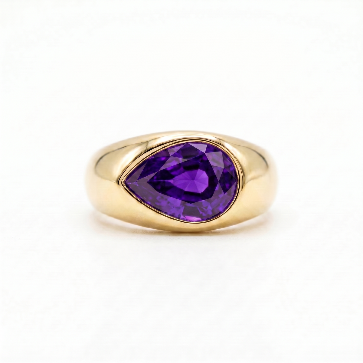 Nova Lateral Signet Ring – Purple Sapphire