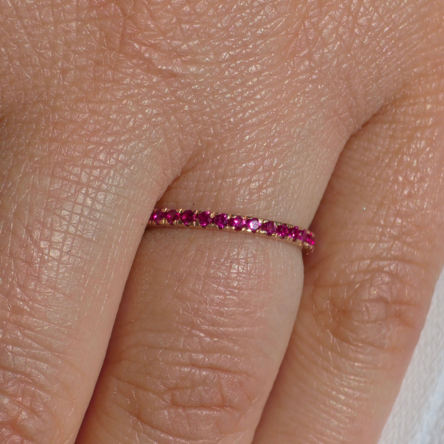 Linea Mini Ring – Red Ruby