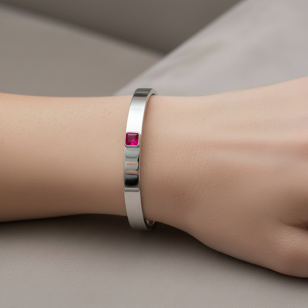 Aria Uno Elemental Bangle – Red Ruby