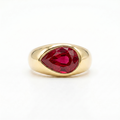Nova Lateral Signet Ring – Red Ruby