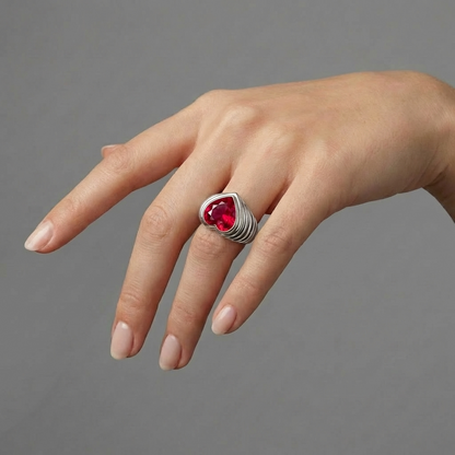 Amore Signet Ring – Red Ruby