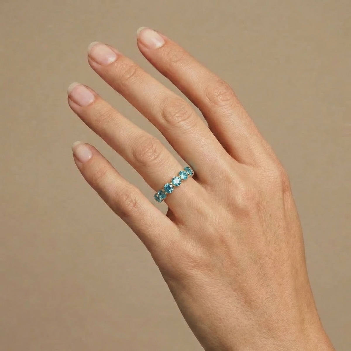 Linea Maxi Ring – Teal Blue Spinel