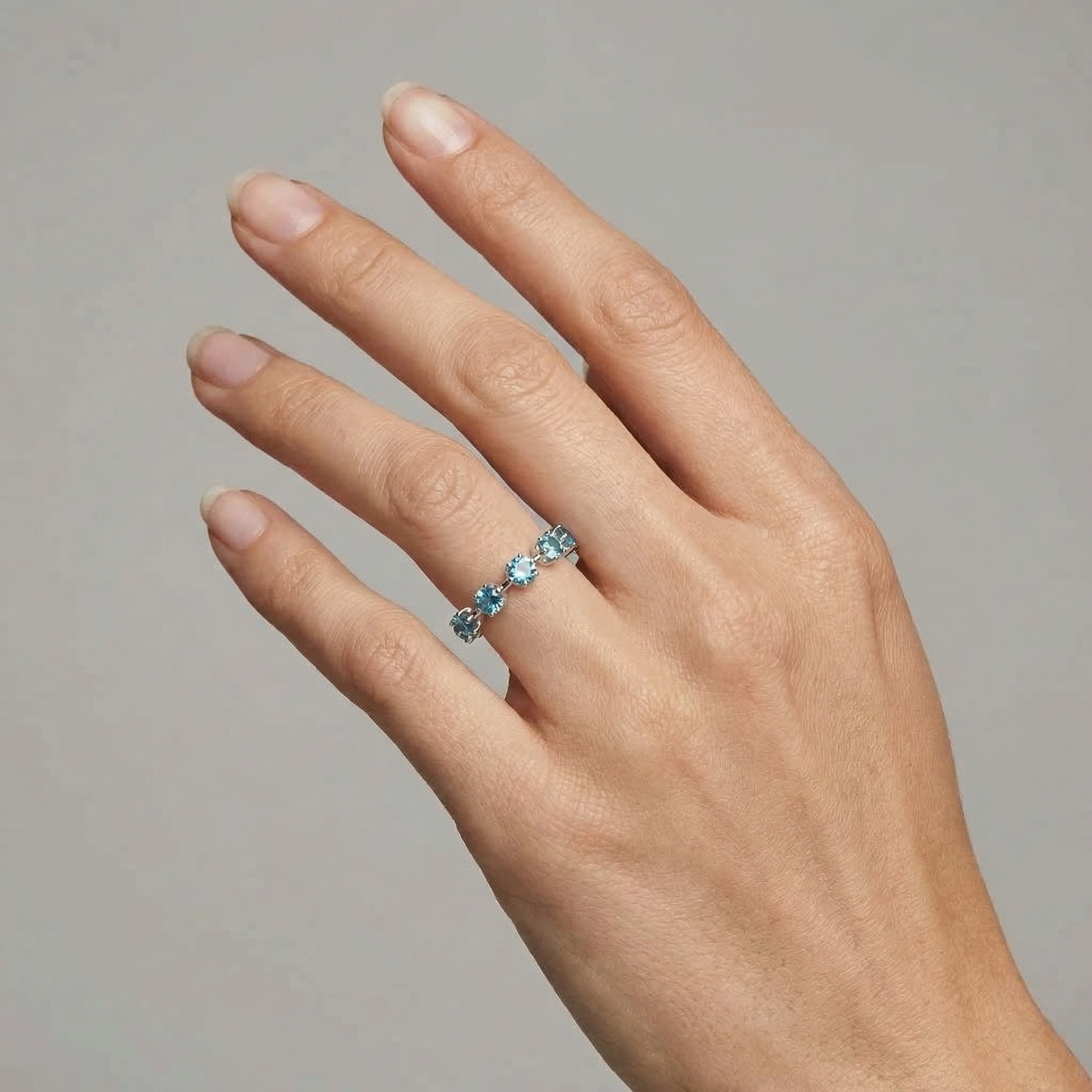 Linea Maxi Station Ring – Teal Blue Spinel