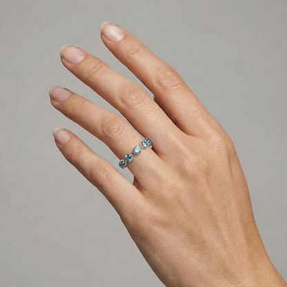 Linea Maxi Station Ring – Teal Blue Spinel