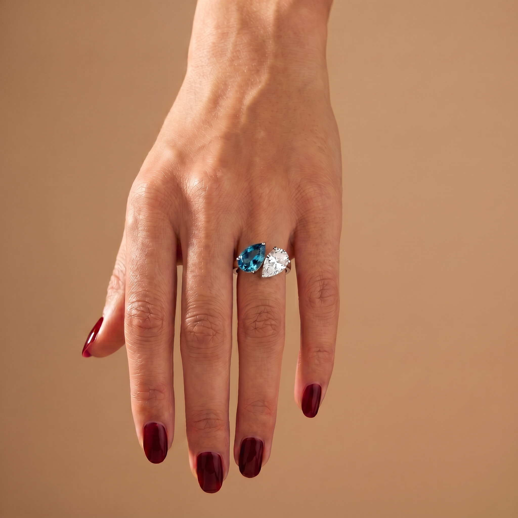 Nova Versus Ring – Teal Blue Spinel
