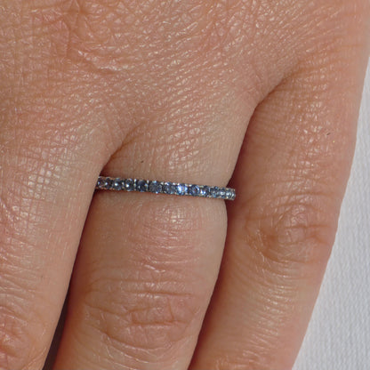 Linea Mini Ring – Teal Blue Spinel