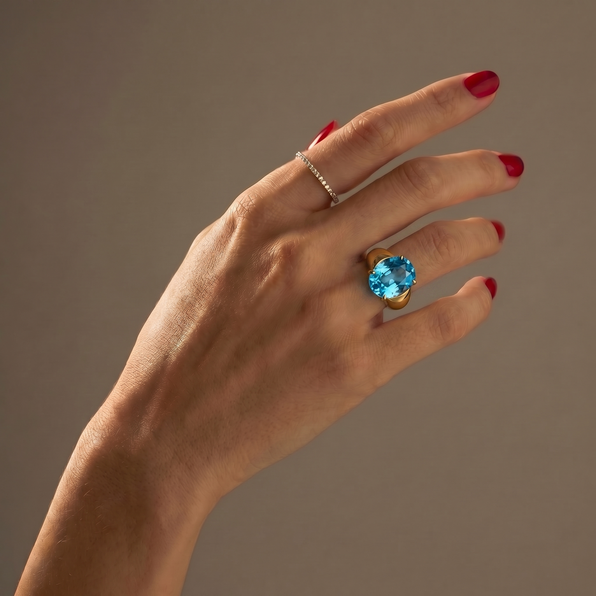 Velara Signet Ring – Teal Blue Spinel