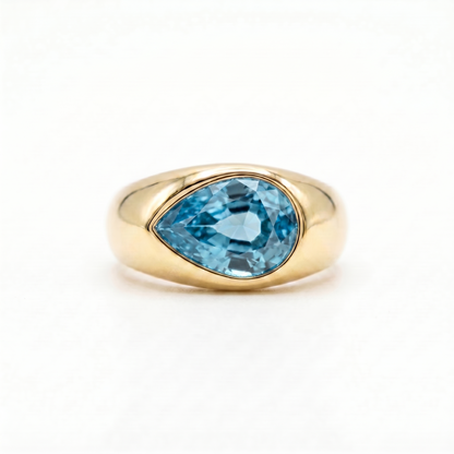 Nova Lateral Signet Ring – Teal Blue Spinel
