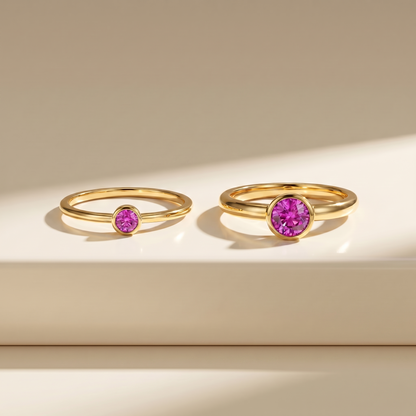 Forma Solitaire Ring – Vivid Pink Sapphire