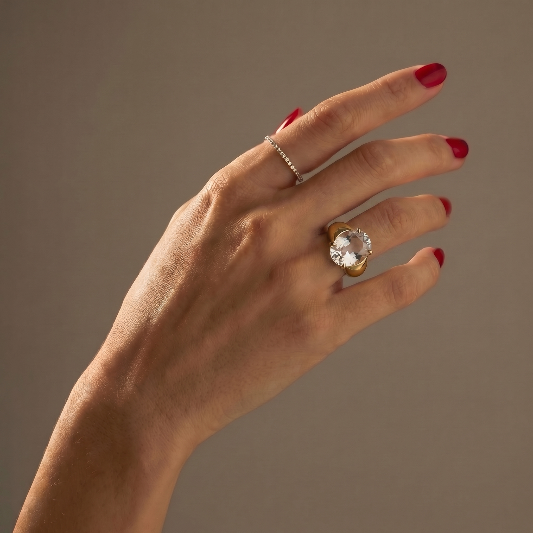 Velara Signet Ring – White Sapphire