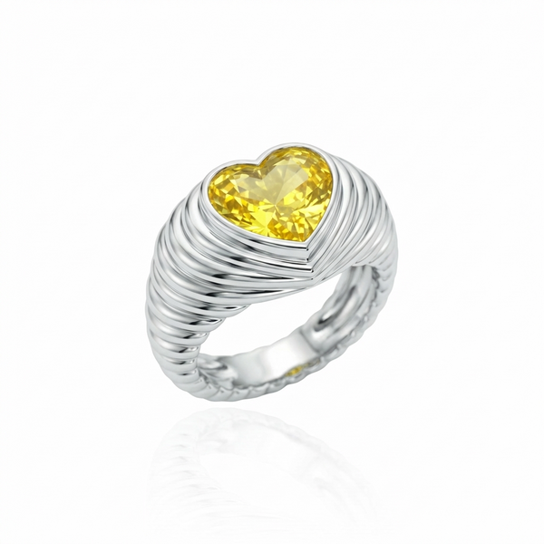 Amore Signet Ring – Yellow Sapphire