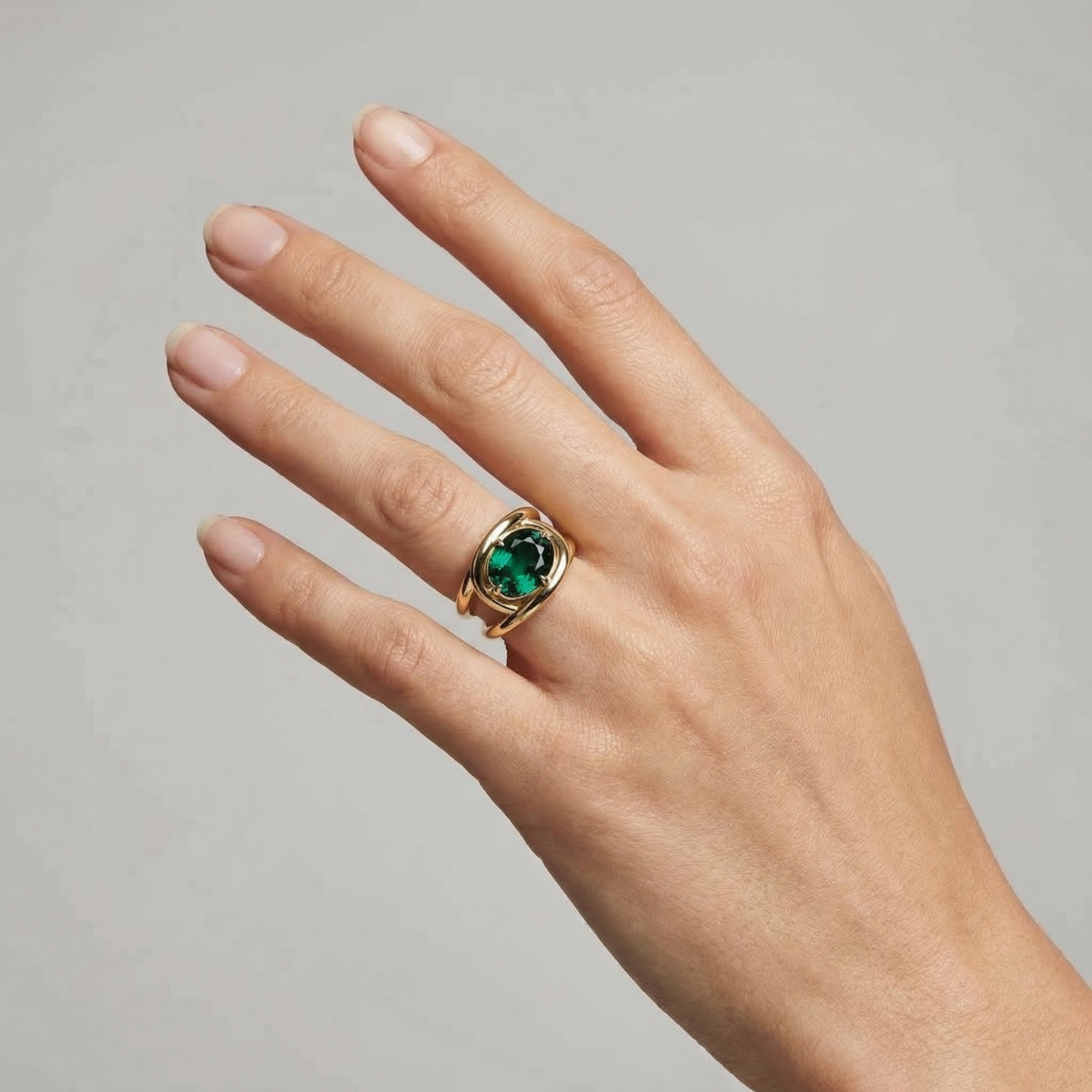 Velara Twist Ring – Zambian Green Emerald