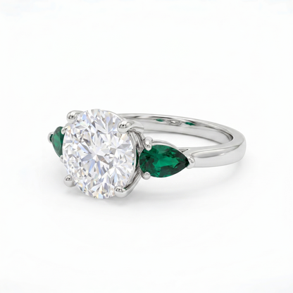 Juno Trio Ring – Zambian Green Emerald