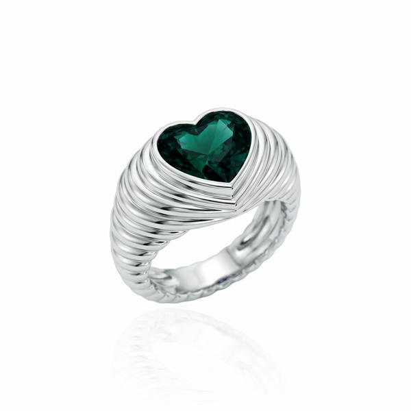 Amore Signet Ring – Zambian Green Emerald