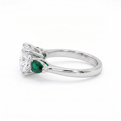 Juno Trio Ring – Zambian Green Emerald