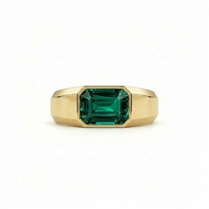 Nexus Signet Ring – Zambian Green Emerald