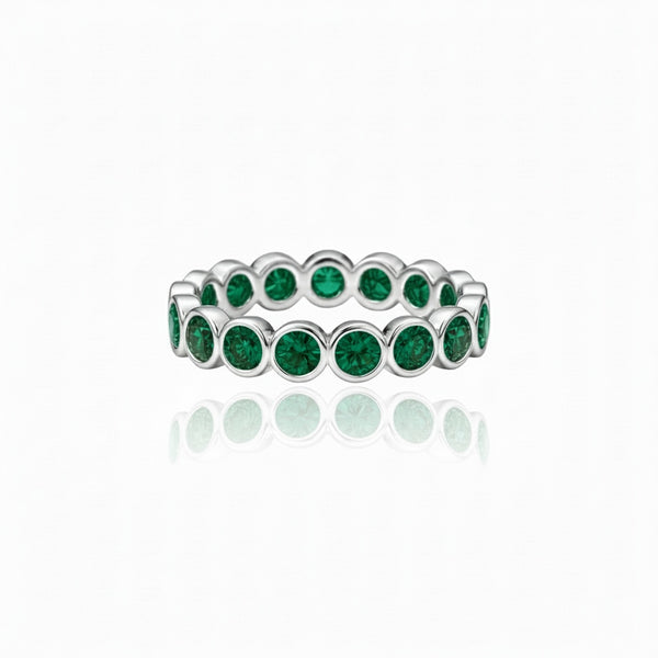 Forma Eternity Ring – Zambian Green Emerald
