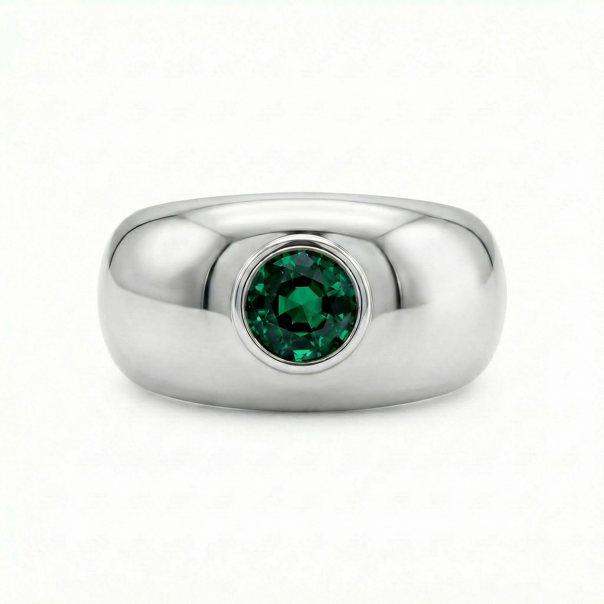 Forma Signet Ring – Zambian Green Emerald